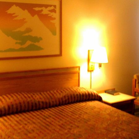 Colorado River Value Inn ブルヘッド・シティ エクステリア 写真