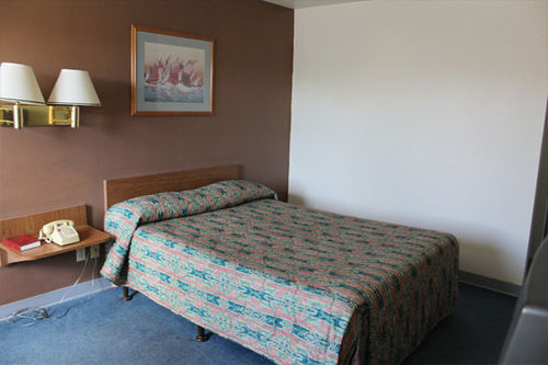 Colorado River Value Inn ブルヘッド・シティ エクステリア 写真