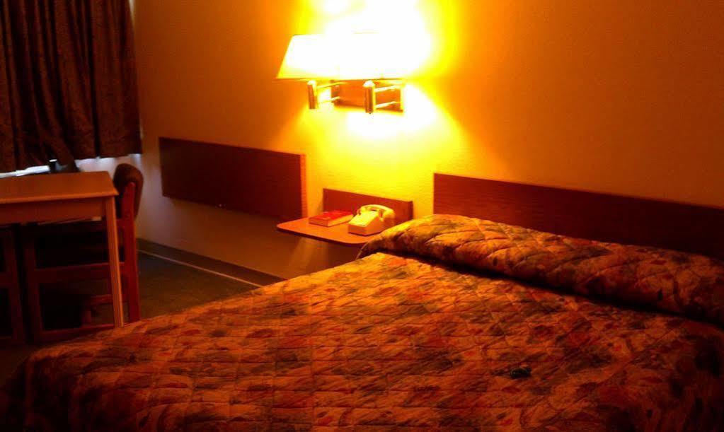 Colorado River Value Inn ブルヘッド・シティ エクステリア 写真